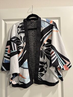 Chico’s Abstract Floral Open-Front Kimono Jacket  reversible sz s/m